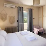 Ethos Retreat, Luxury Lejlighed Areopoli